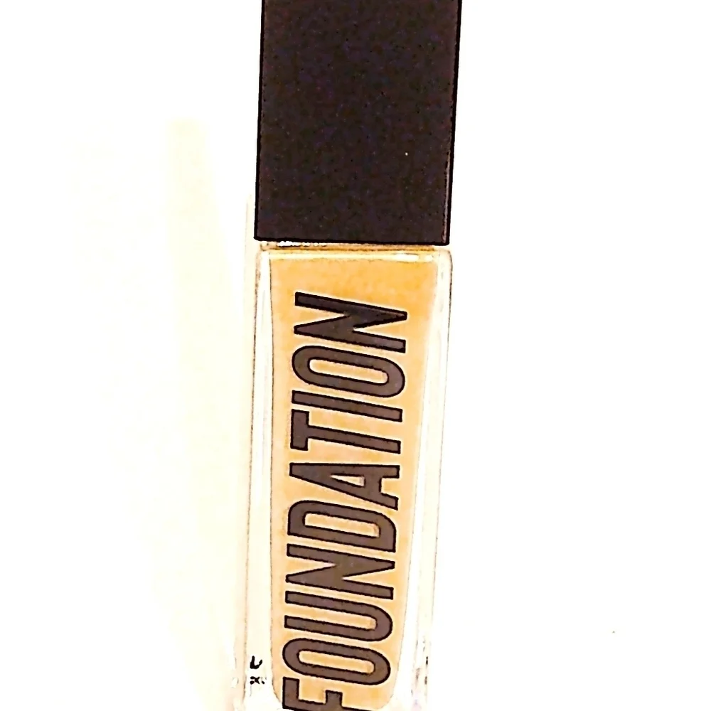 Anastasia Beverly‎ Hills Luminous  Foundation color: 360C LONGWEAR Womens Makeup